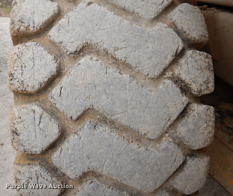 image for item DL5863 1999 Volvo A25C  haul truck