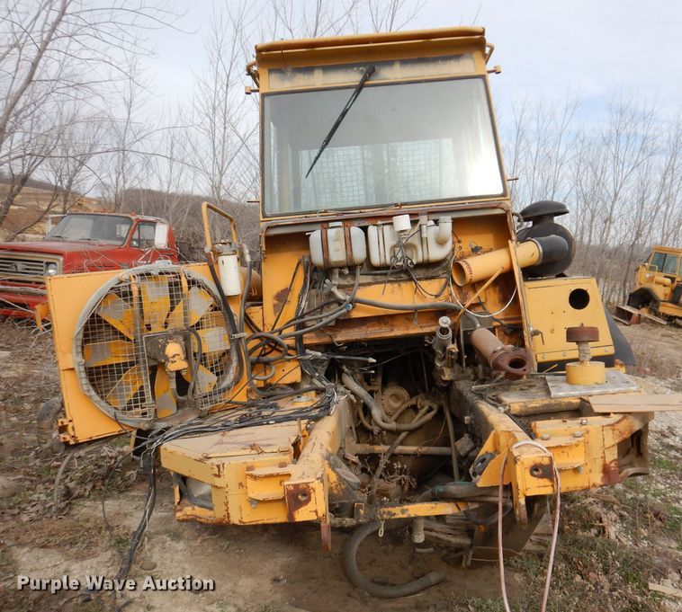 image for item DL5865 Volvo A25C  cab parts