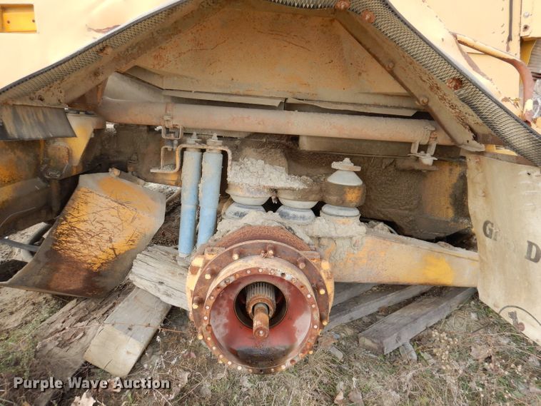 image for item DL5865 Volvo A25C  cab parts