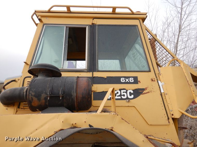 image for item DL5865 Volvo A25C  cab parts