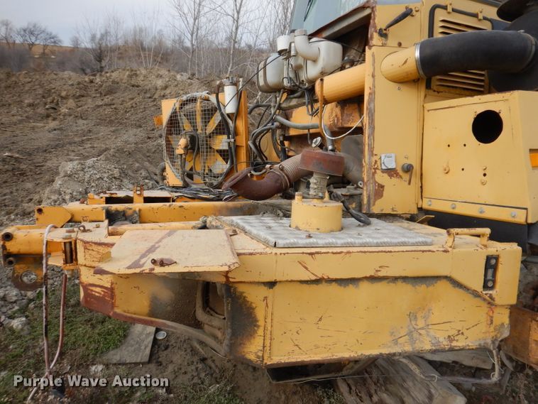 image for item DL5865 Volvo A25C  cab parts