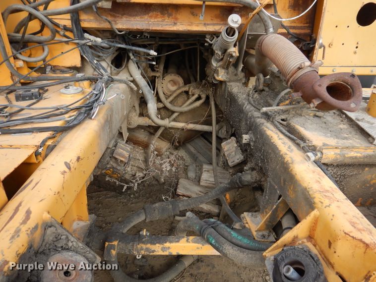 image for item DL5865 Volvo A25C  cab parts