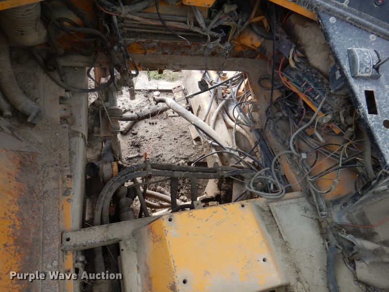 image for item DL5865 Volvo A25C  cab parts