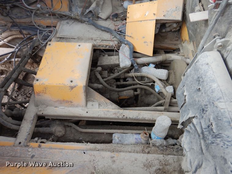 image for item DL5865 Volvo A25C  cab parts