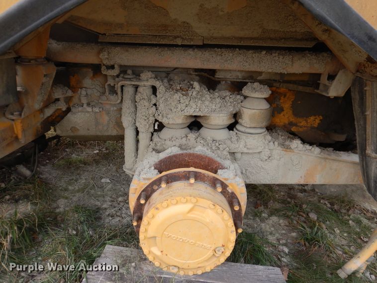 image for item DL5866 Volvo A25C  cab parts