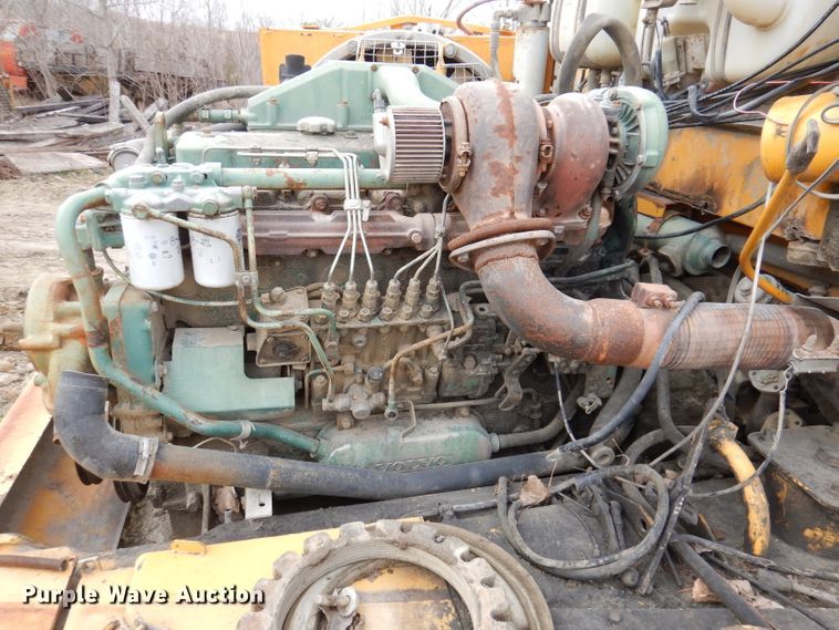 image for item DL5866 Volvo A25C  cab parts