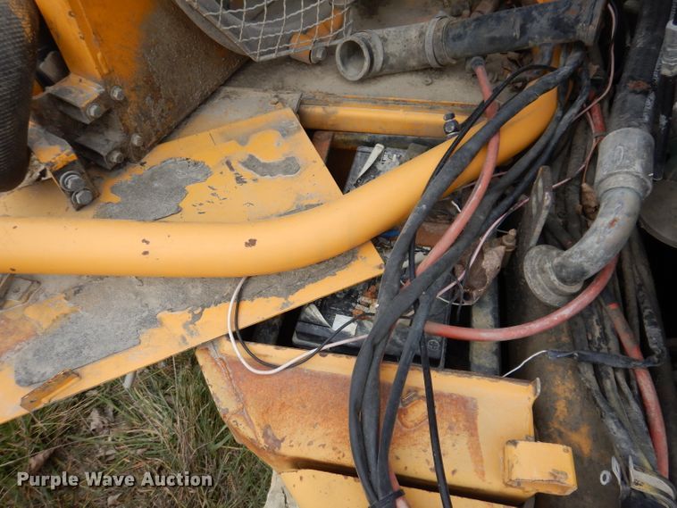 image for item DL5866 Volvo A25C  cab parts