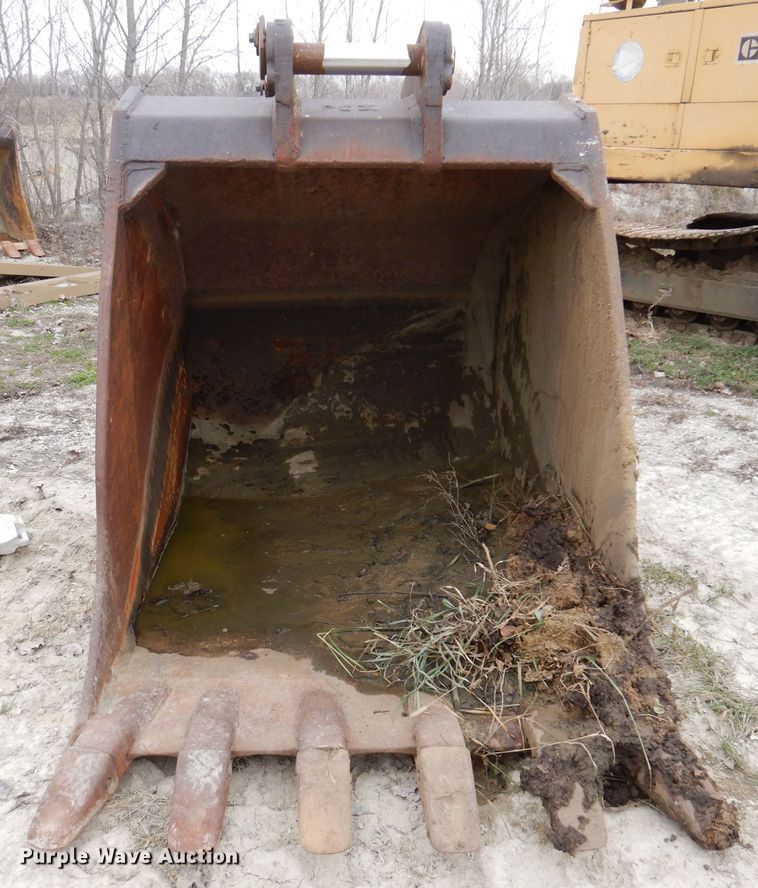image for item DL5868 60" W excavator bucket
