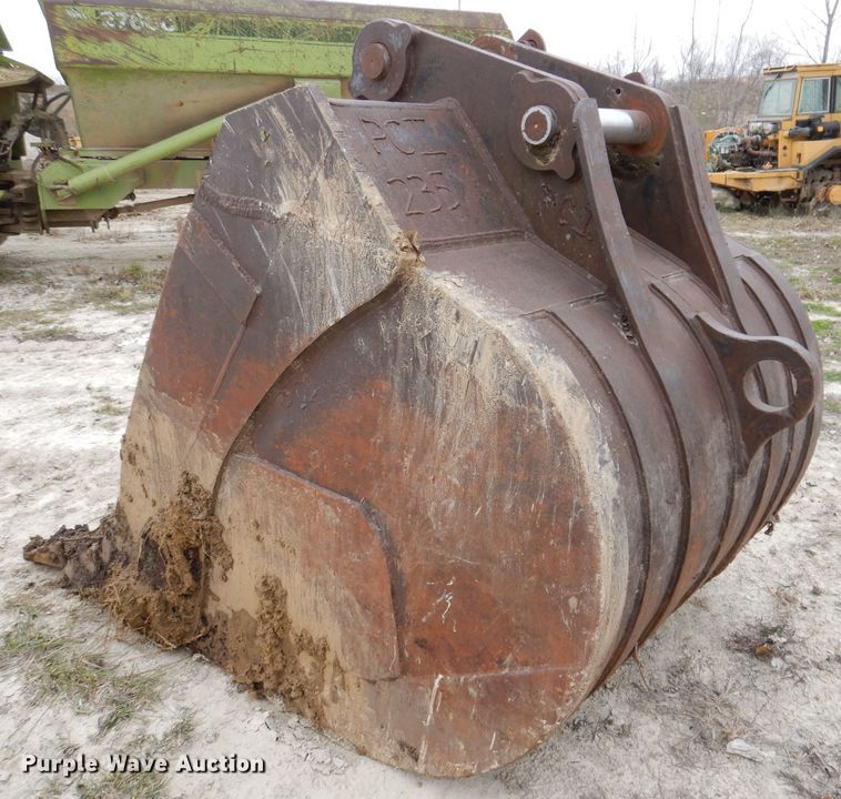image for item DL5868 60" W excavator bucket