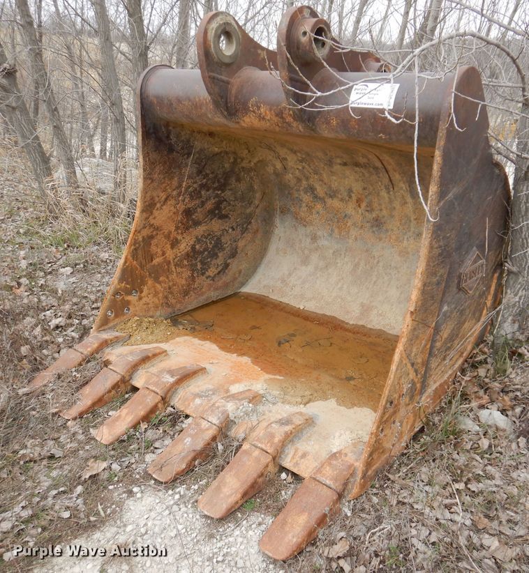 image for item DL5869 Hensley 72TLN400 excavator bucket