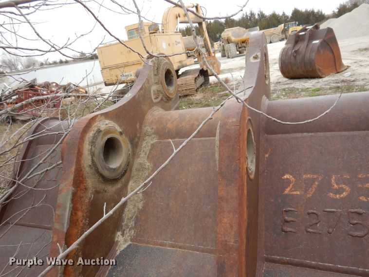 image for item DL5869 Hensley 72TLN400 excavator bucket