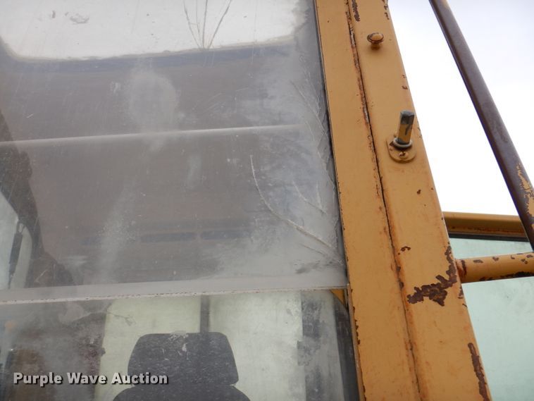 image for item DL5870 1978 Caterpillar 225  excavator