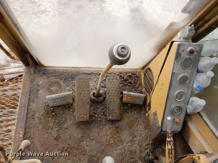 image for item DL5870 1978 Caterpillar 225  excavator