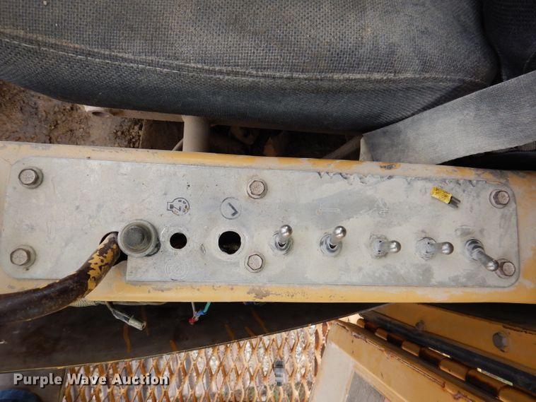 image for item DL5870 1978 Caterpillar 225  excavator