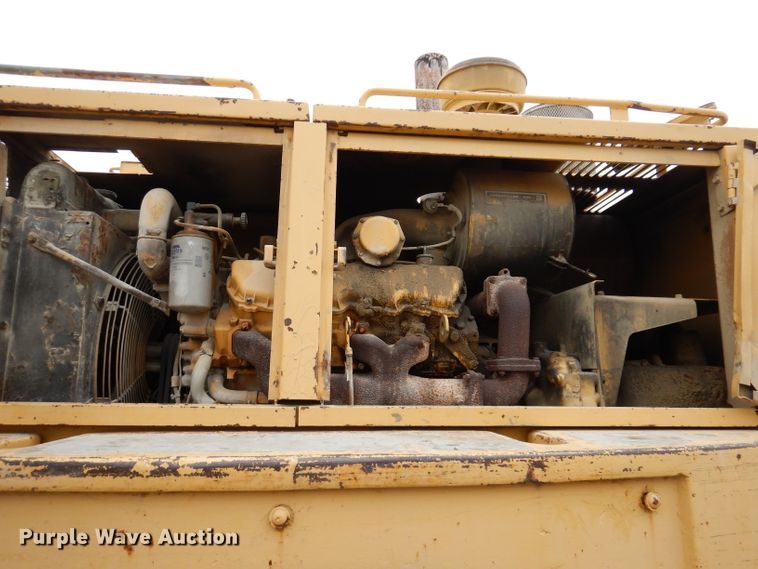 image for item DL5870 1978 Caterpillar 225  excavator