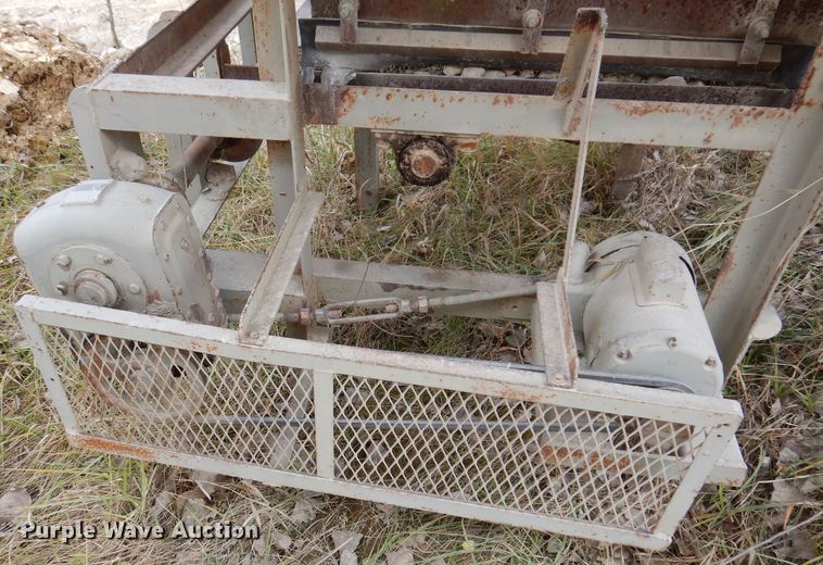 image for item DL5871 Hopper