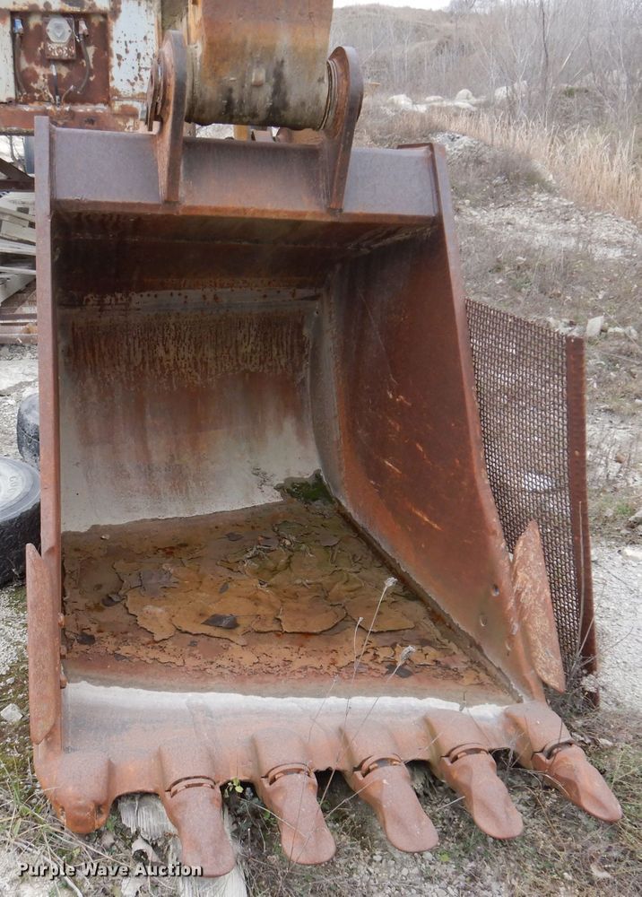 image for item DL5873 1991 Caterpillar 235C  excavator