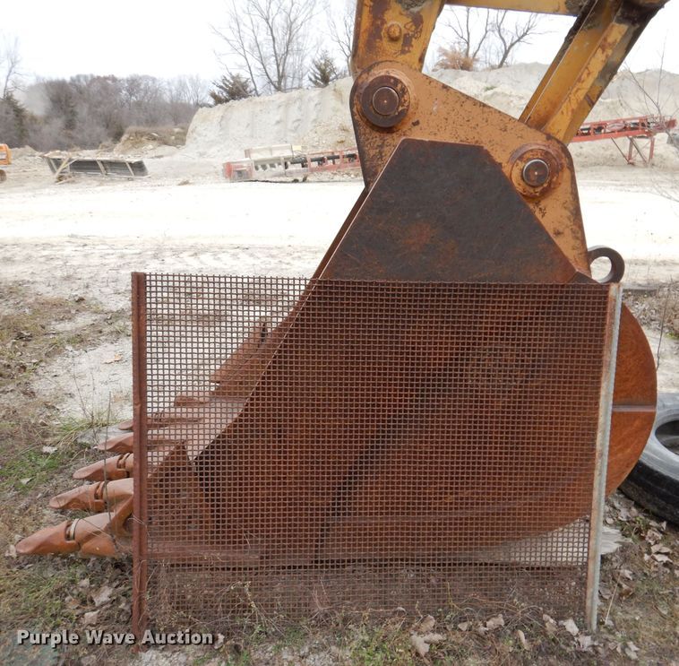 image for item DL5873 1991 Caterpillar 235C  excavator