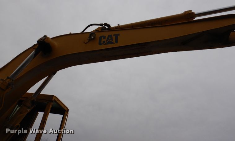 image for item DL5873 1991 Caterpillar 235C  excavator