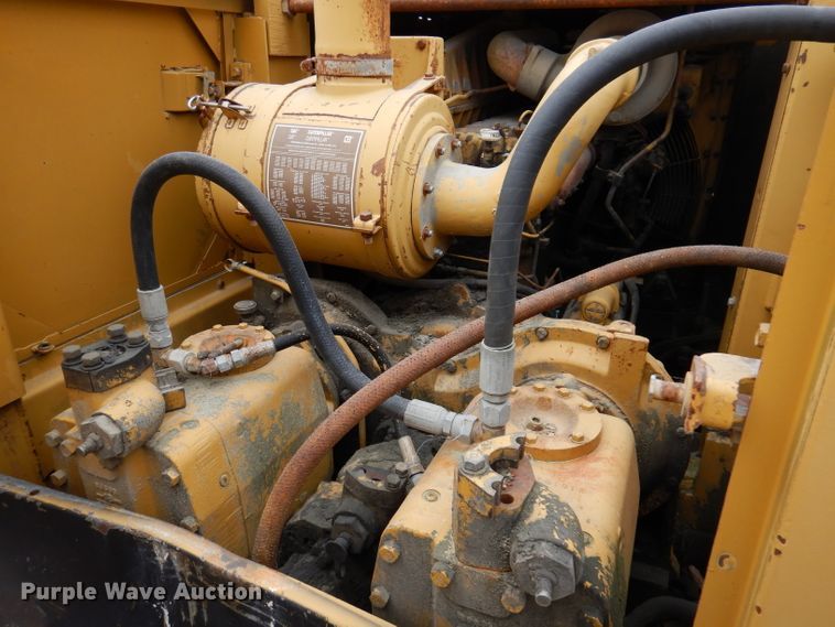 image for item DL5873 1991 Caterpillar 235C  excavator