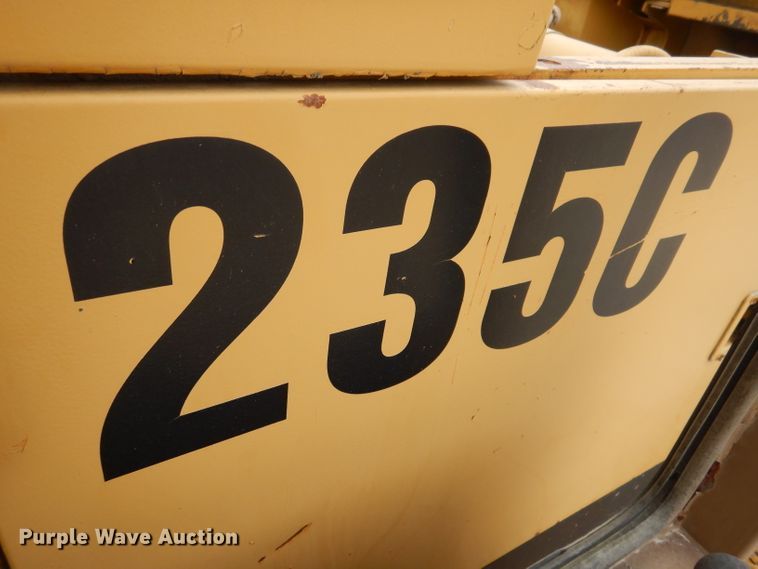 image for item DL5873 1991 Caterpillar 235C  excavator