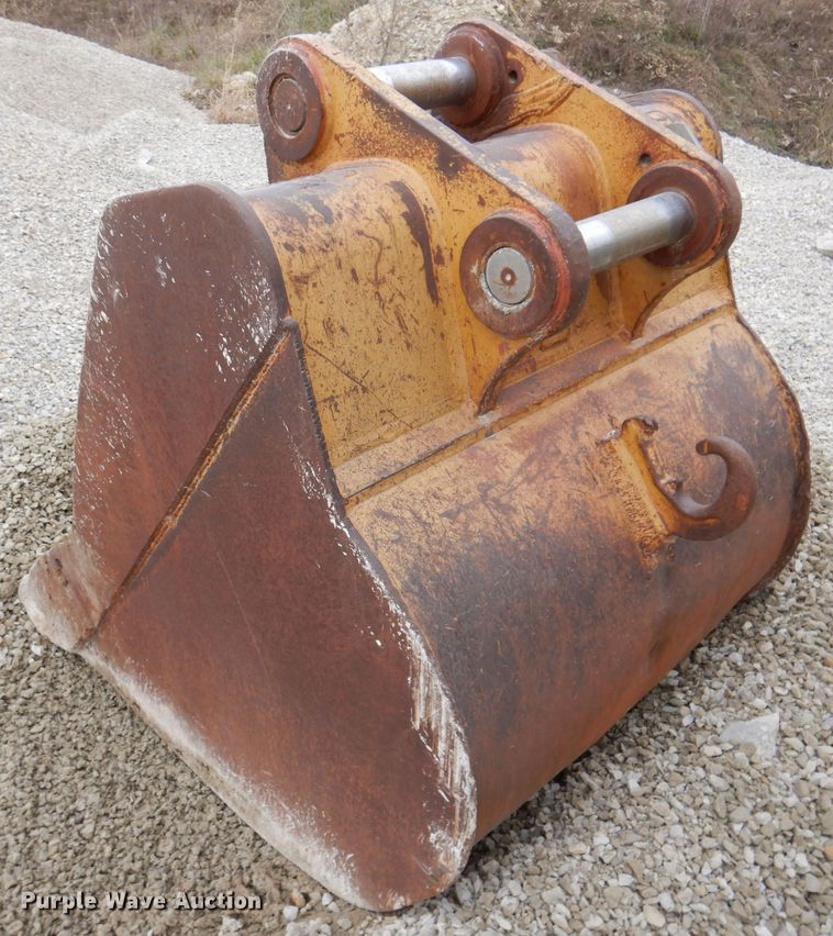 image for item DL5875 47" W excavator bucket