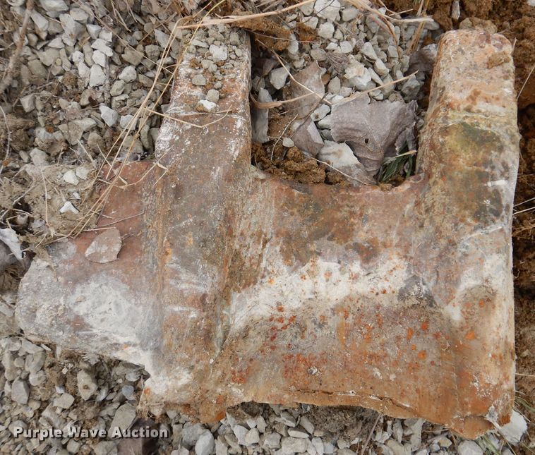 image for item DL5875 47" W excavator bucket