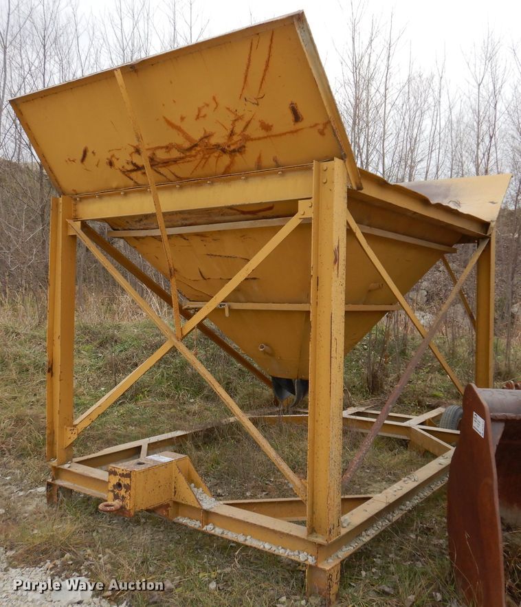 image for item DL5876 Payne  surge bin