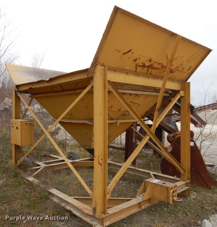 image for item DL5876 Payne  surge bin