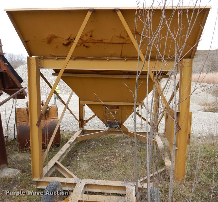 image for item DL5876 Payne  surge bin