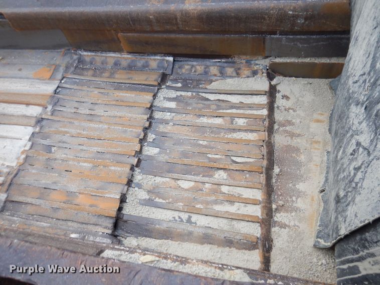 image for item DL5877 Eagle 33D5400  crusher