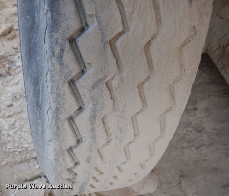 image for item DL5877 Eagle 33D5400  crusher