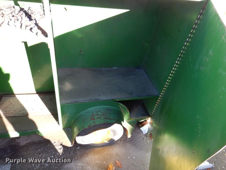 image for item DL5878 Utility trailer