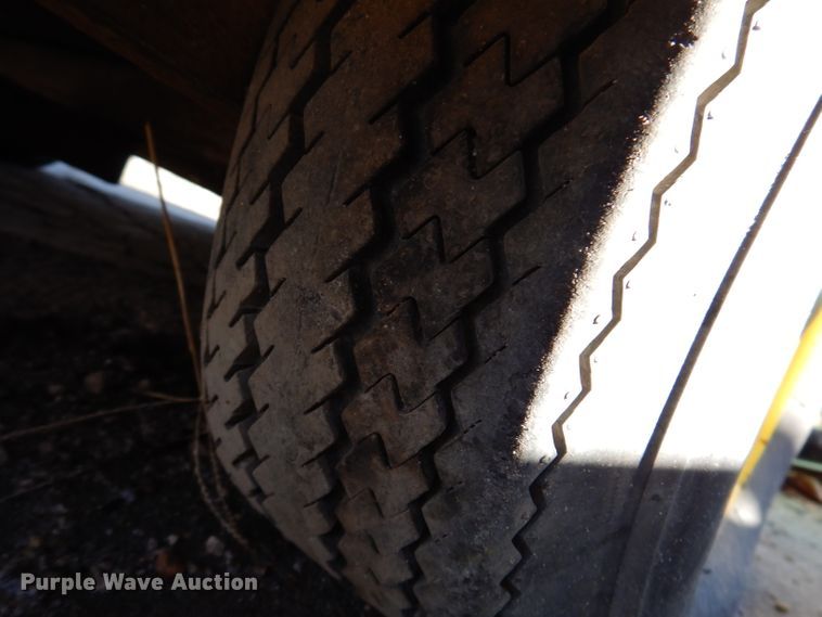 image for item DL5878 Utility trailer