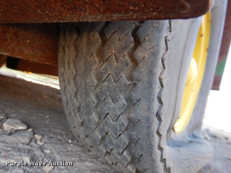 image for item DL5878 Utility trailer