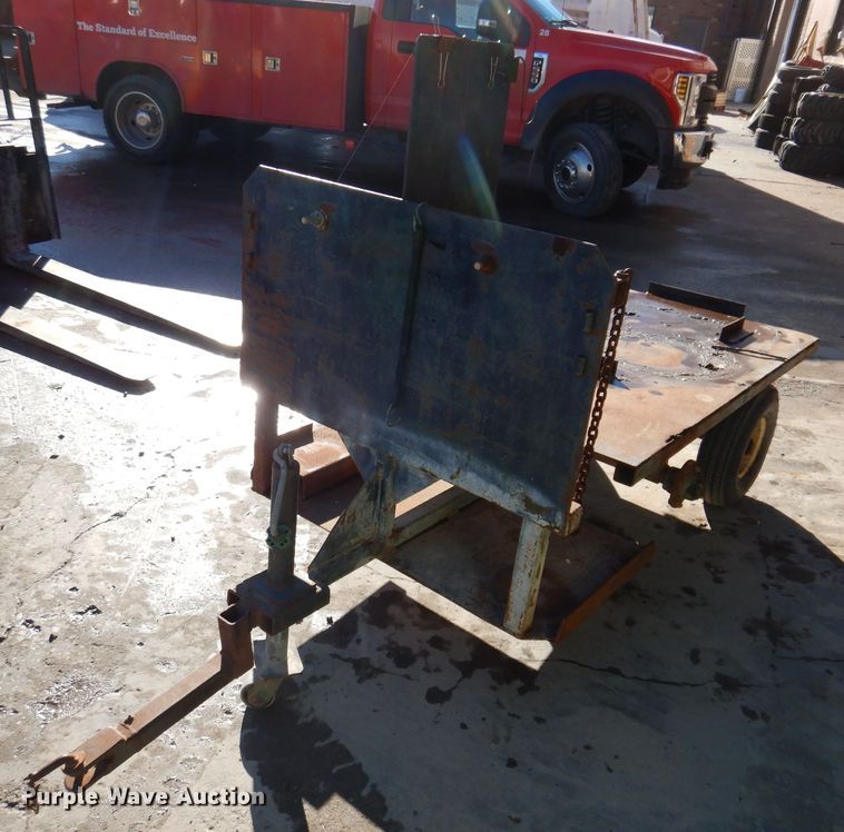 image for item DL5878 Utility trailer