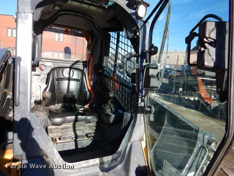 image for item DL5879 John Deere 333G  tracked skid steer loader