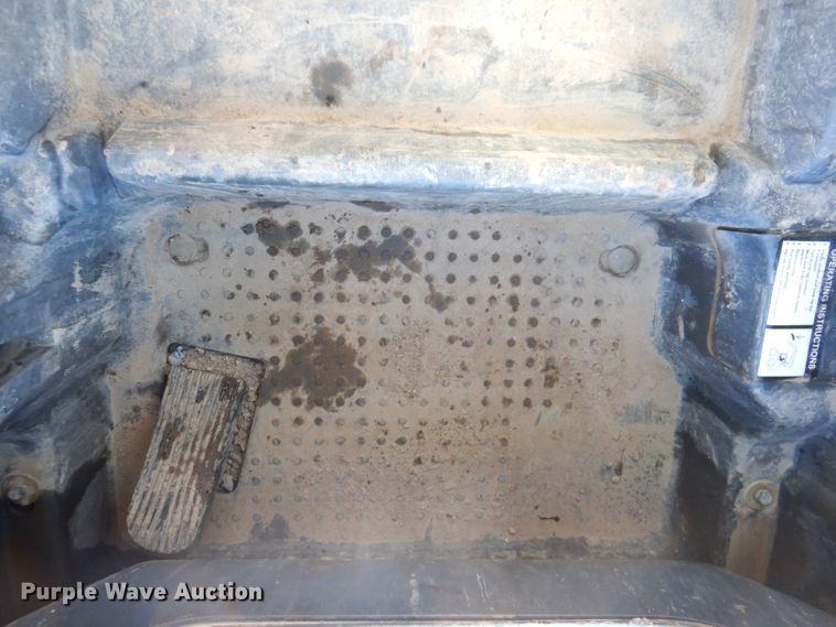 image for item DL5879 John Deere 333G  tracked skid steer loader