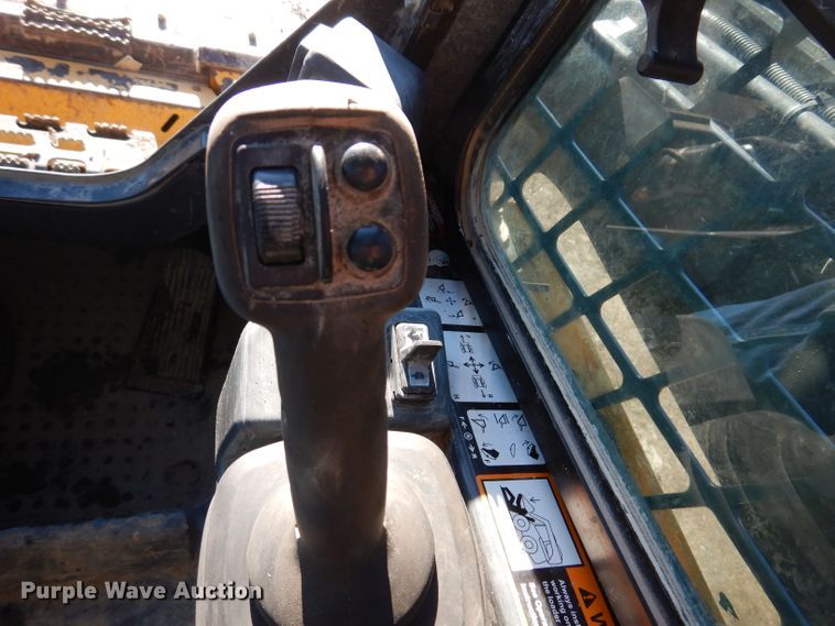 image for item DL5879 John Deere 333G  tracked skid steer loader