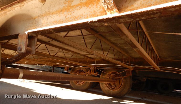 image for item DL5880 1996 Transit  jobsite trailer