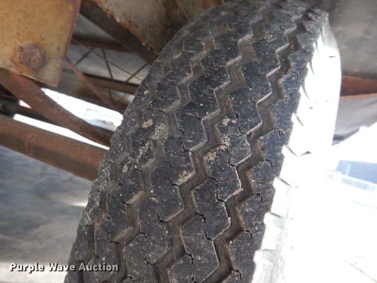 image for item DL5880 1996 Transit  jobsite trailer