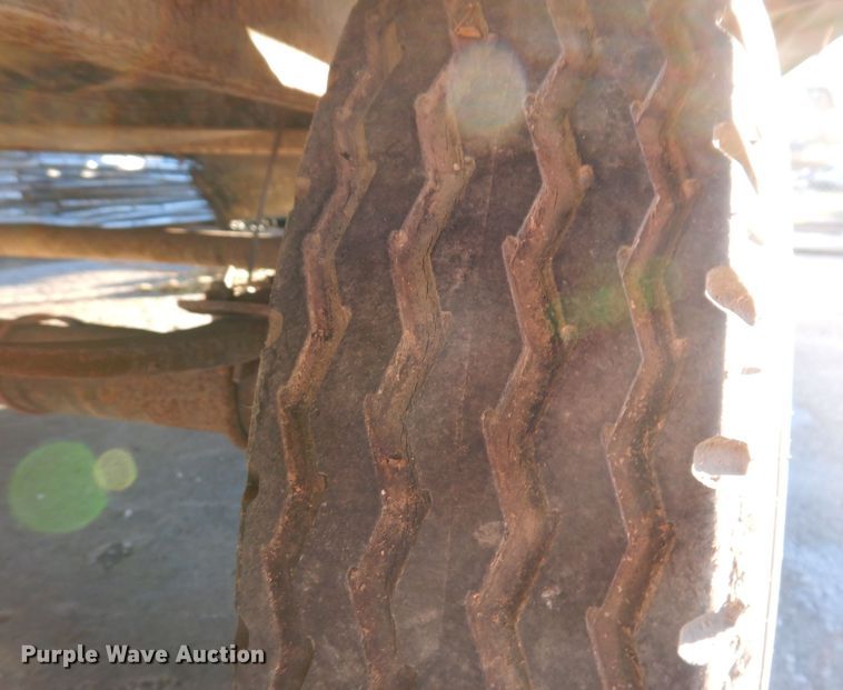 image for item DL5882 1998 Mobile Structure  jobsite trailer