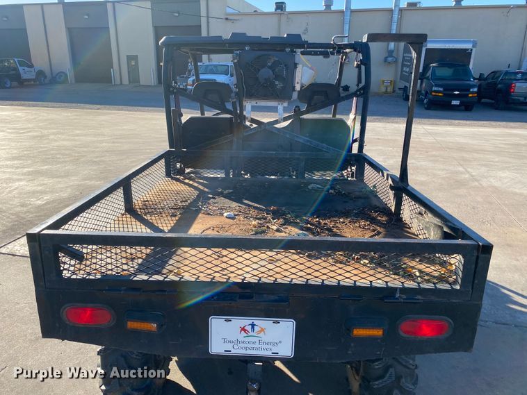 image for item DL6184 2014 Polaris 6x6  utility vehicle