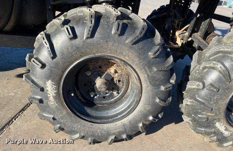 image for item DL6184 2014 Polaris 6x6  utility vehicle