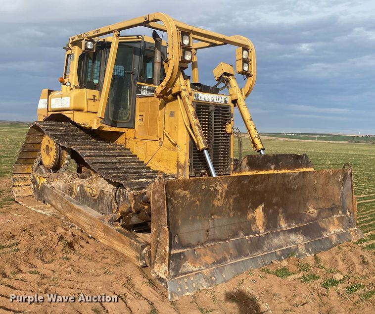 image for item DL6189 2001 Caterpillar D6R LGP  dozer