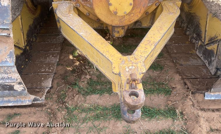 image for item DL6189 2001 Caterpillar D6R LGP  dozer