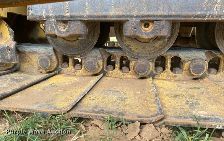 image for item DL6189 2001 Caterpillar D6R LGP  dozer
