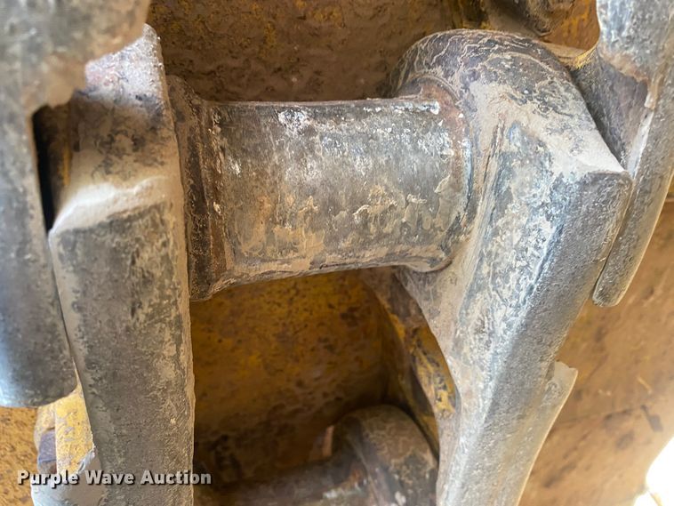 image for item DL6189 2001 Caterpillar D6R LGP  dozer