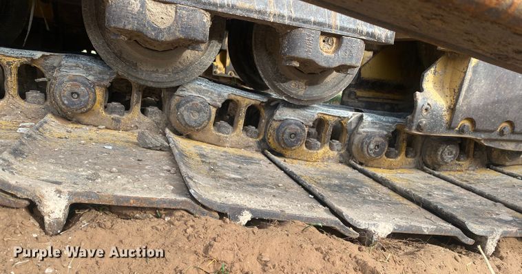 image for item DL6189 2001 Caterpillar D6R LGP  dozer