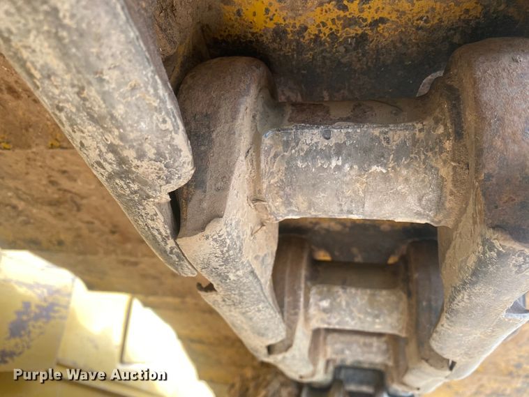 image for item DL6189 2001 Caterpillar D6R LGP  dozer